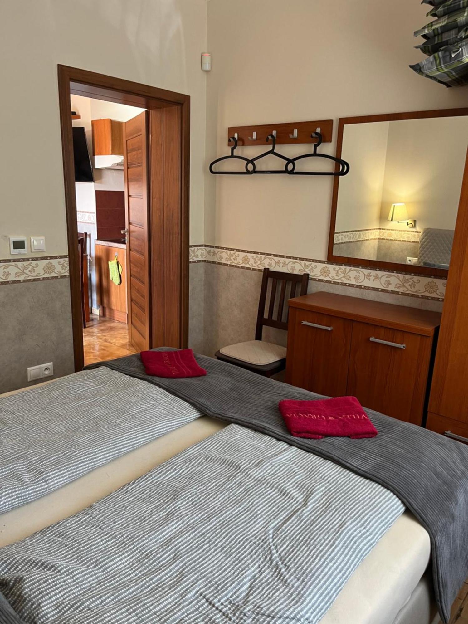Villa Gracia Patince Extérieur photo