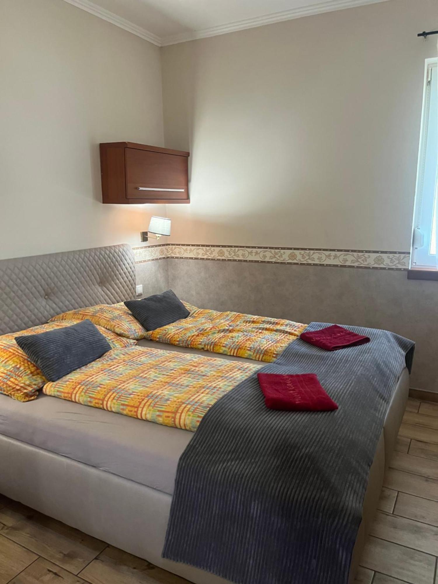 Villa Gracia Patince Extérieur photo