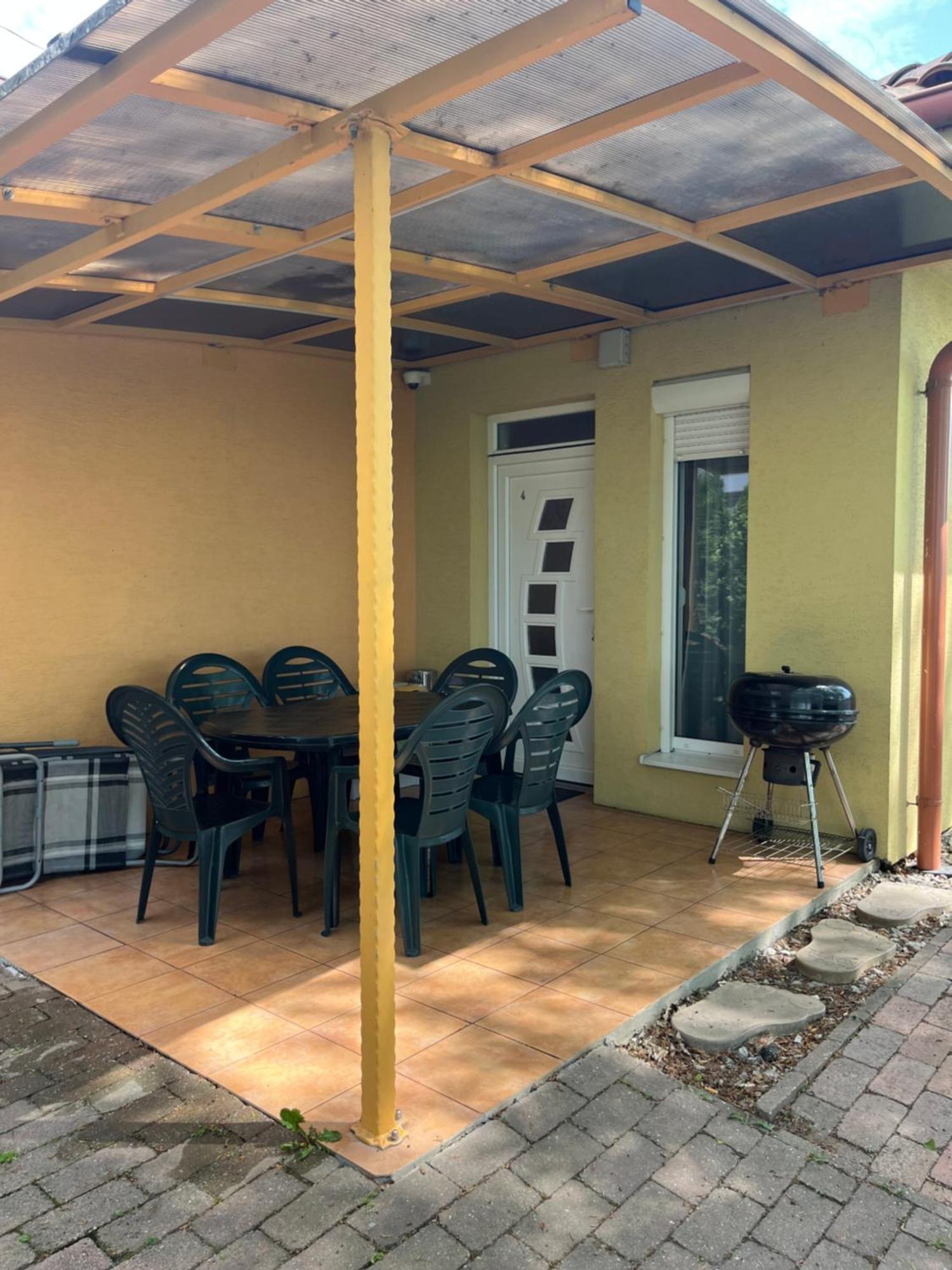 Villa Gracia Patince Extérieur photo
